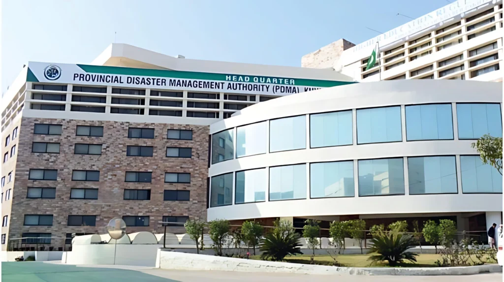 ادارهٔ مدیریت حوادث خیبرپختونخوا هشدار دربارهٔ احتمال وقوع سیلابهای ناگهانی در چندین ولسوالی صادر کرده است۔