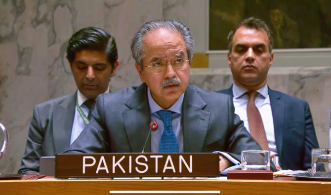 عاصم افتخار احمد، سفیر پاکستان در سازمان ملل، در جریان نشست شورای امنیت سازمان ملل در نیویارک، ایالات متحده، به تاریخ ۲۰ آگست ۲۰۲۵ سخنرانی کرد