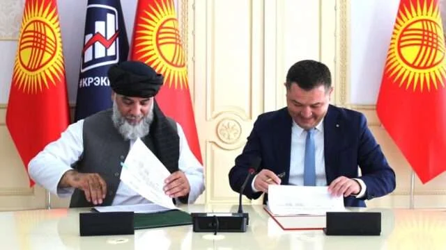 وزرای افغانستان و قرغیزستان در بشکک دیدار کردند تا تجارت را گسترش دهند، توافق‌نامه‌های همکاری امضا کنند و فرصت‌های جدید را بررسی نمایند