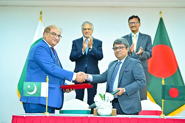 امضای تفاهم‌نامه‌ها [منبع تصویر: گلف نیوز]