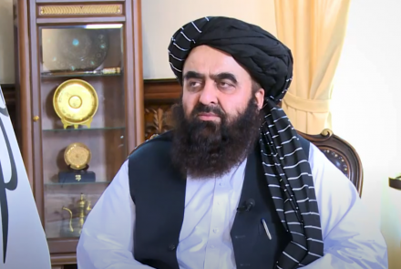 بهگفتهٔ منابع، امیرخان متقی قرار بود از تاریخ ۲۷ تا ۲۹ ماه آگست به دهلی نو سفر کند