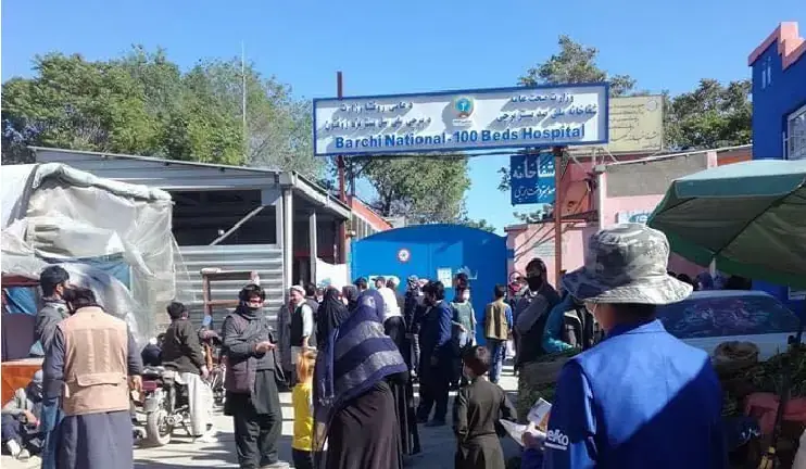 طالبان ۱۷ کارمند از شفاخانه ۱۰۰ بستر دشتبرچی اخراج کردند