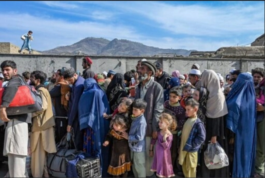 مشکلات افغان‌های بازگشته از پاکستان در زمستان شامل نبود سرپناه و کمبود کمک‌های بشردوستانه.