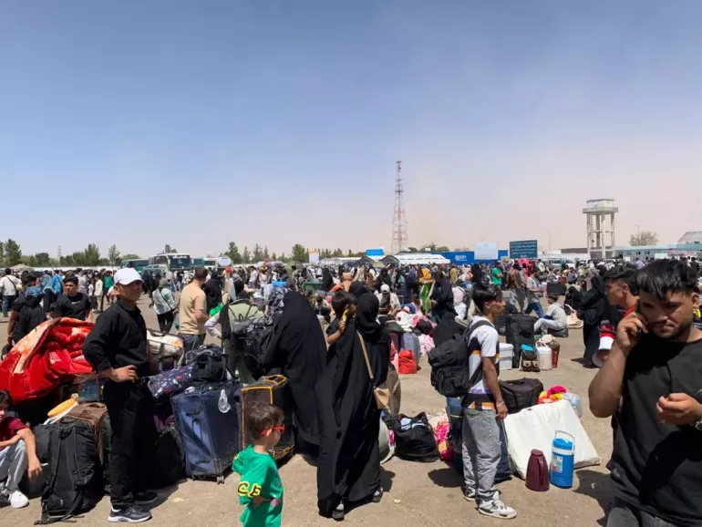 نگرانی‌ها از قطع جریان کمک‌های بشردوستانه به آسیب‌دیدگان در مرز اسلام‌قلعه رو به افزایش است