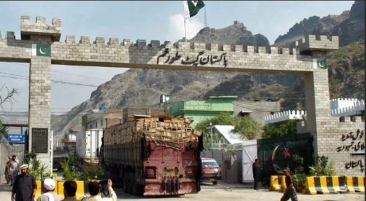 گزارش پولیس پشاور نشان می‌دهد که با وجود تهدیدهای تروریزم از مرز افغانستان
