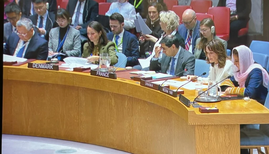 گزارش تازه از بحران حقوق بشر، محدودیت زنان، فشار بر رسانهها و افزایش نیازهای انسانی در افغانستان پرده برمیدارد