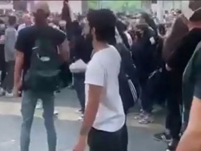 تظاهرات گستردهٔ هواداران دولت در ایران همزمان با سالگرد ترور یک جنرال ایرانی