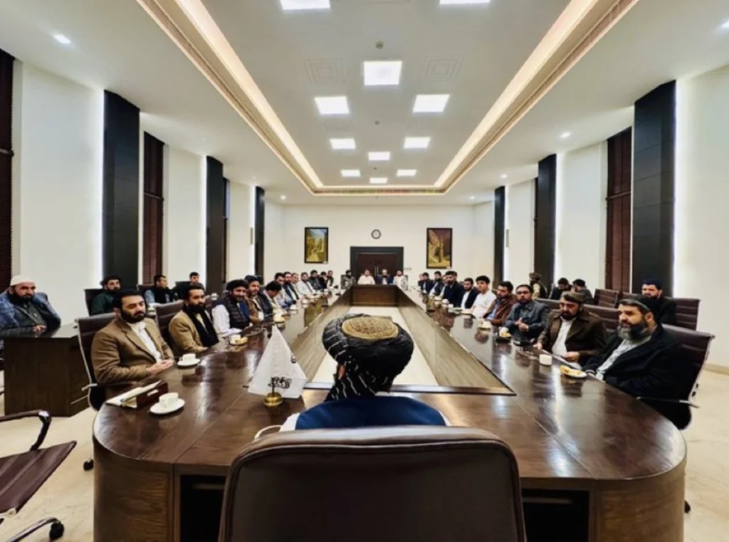 واگذاری سفارت افغانستان در دهلی‌نو به طالبان و دیدار کاردار این گروه با تاجران افغان، گامی تازه در روابط کابل و دهلی‌نو است که می‌تواند بر آیندهٔ تعاملات اقتصادی و سیاسی دو کشور تأثیرگذار باشد