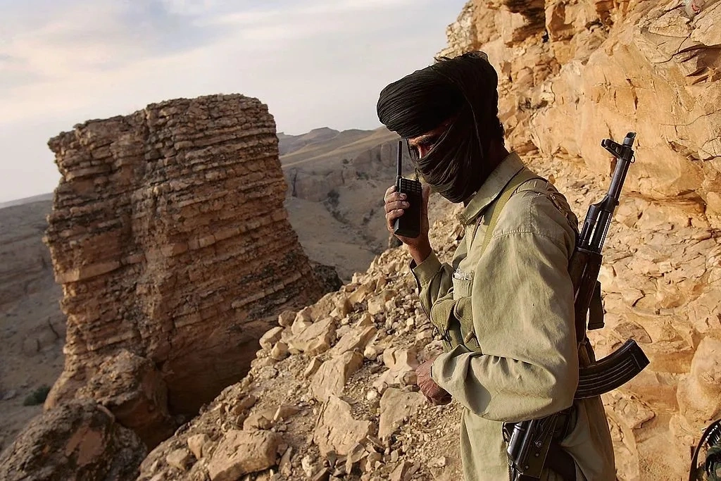 موضوع لاپتا افراد نشان میدهد که بسیاری از چهرههای معرفیشده بهعنوان گمشده، در حقیقت اعضای فعال گروههای تروریستی هستند