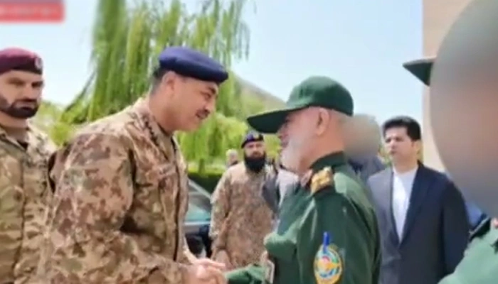 فیلد مارشال عاصم منیر در دیدار با مقامات نظامی ایران در تهران