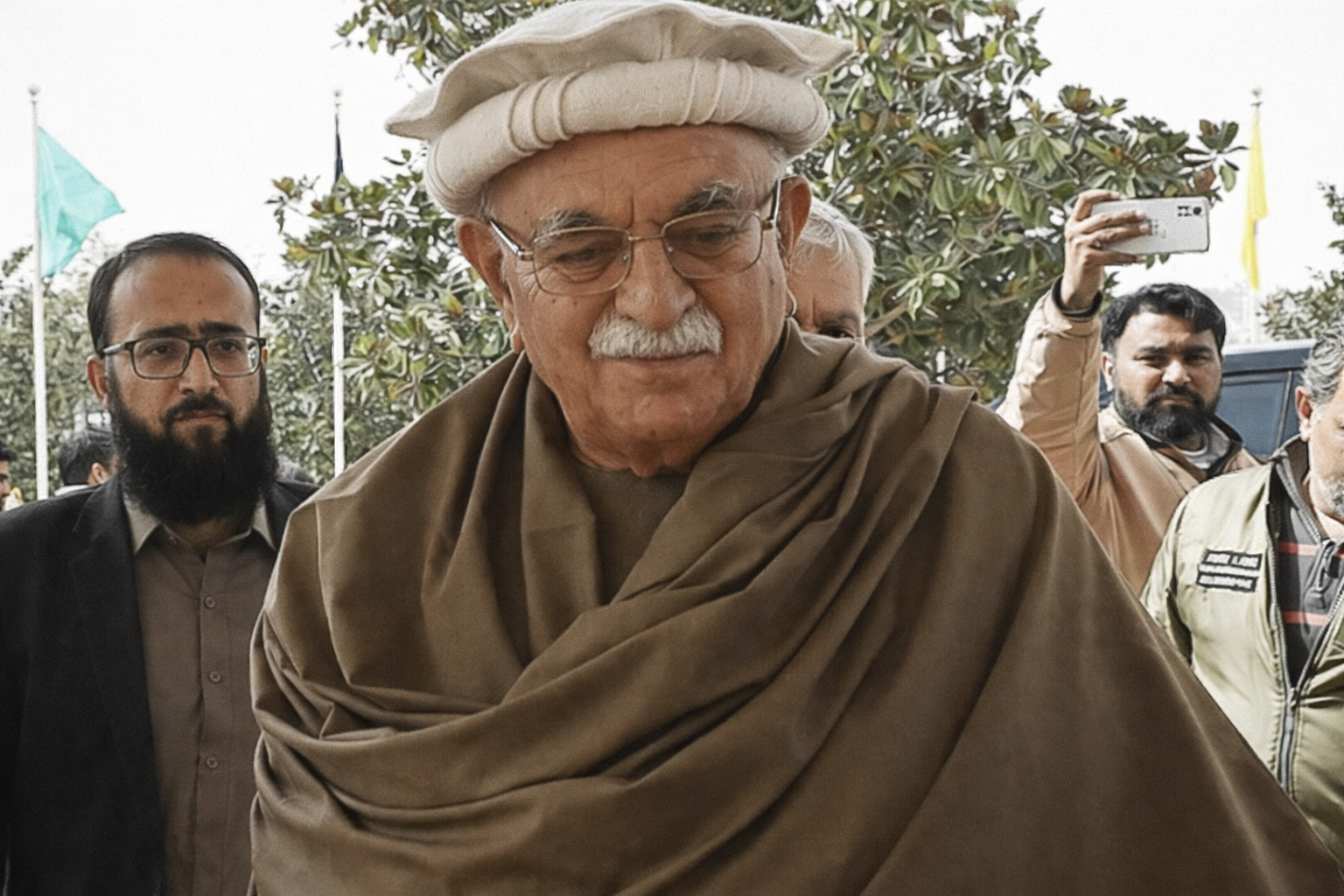 محمود اچکزئی در یک جلسه سیاسی پاکستان