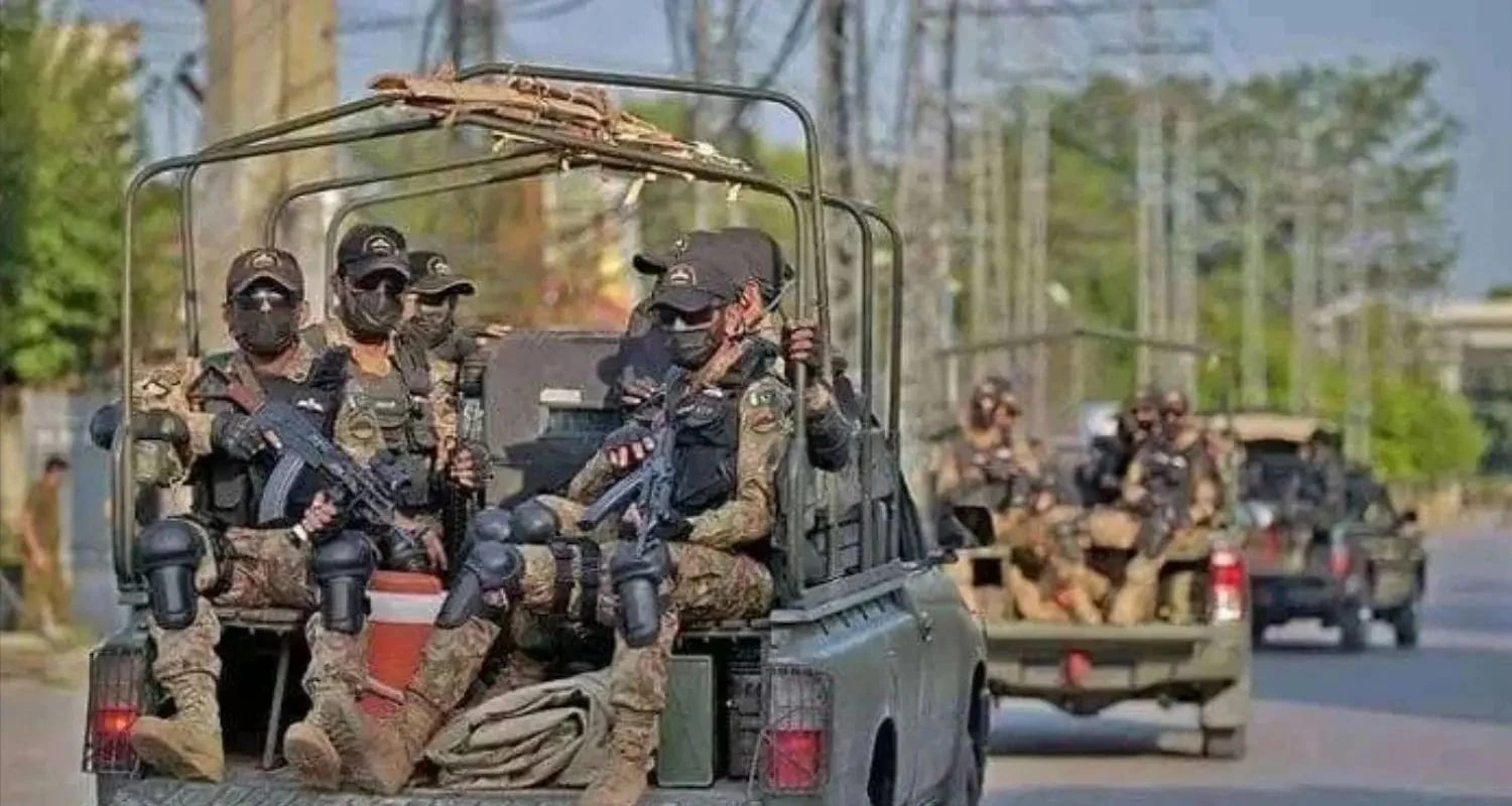 یک افسر پولیس و یک صوبه‌دار ارتش پاکستان در حملات شبه‌نظامیان در خیبر پختونخوا کشته شدند