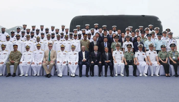 زیردریایی هانگور در حال پیوستن به نیروی بحری پاکستان