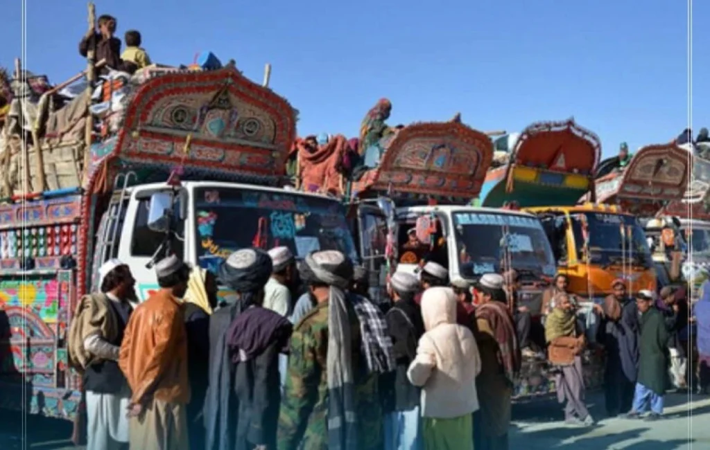 شتاب در بازگرداندن مهاجرین افغان از پاکستان؛ بیش از ۵ هزار نفر در یک روز اخراج شدند