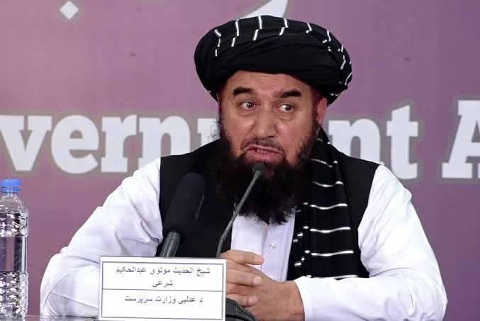 اختلافات در رهبری طالبان آشکارتر شد؛ عبدالحکیم شرعی با انتقادی که ظاهراً متوجه سراجالدین حقانی بود، گفت در صورت نبود رهبر طالبان، برخی وزیران حتی کراوات خواهند بست