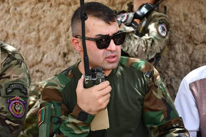 جنرال سمیع سادات، فرمانده پیشین ارتش افغانستان، مدعی شد که طالبان افغانستان با دریافت کمکهای مالی از هند، از گروههای ممنوعه تحریک طالبان پاکستان (TTP) و ارتش آزادیبخش بلوچستان (BLA) که علیه پاکستان فعالیت میکنند، حمایت میکنند
