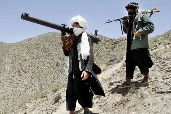 مهم‌ترین یافته‌های مطالعهٔ اخیر بنیاد جیمزتاون دربارهٔ انتقال تروریستان از سوریه به افغانستان و هم‌پیمانی داعش و القاعده.