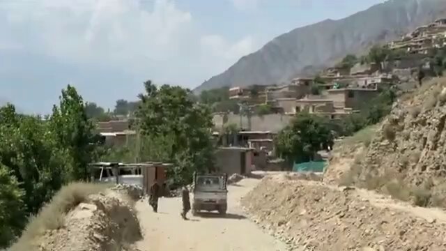 یوتیوبر هندی دیدار با اعضای تی‌تی‌پی در ولایت کنر افغانستان را تأیید کرد؛ پس از تماس با واحد استخبارات تی‌تی‌پی، طالبان افغان او را از منطقه دور کردند