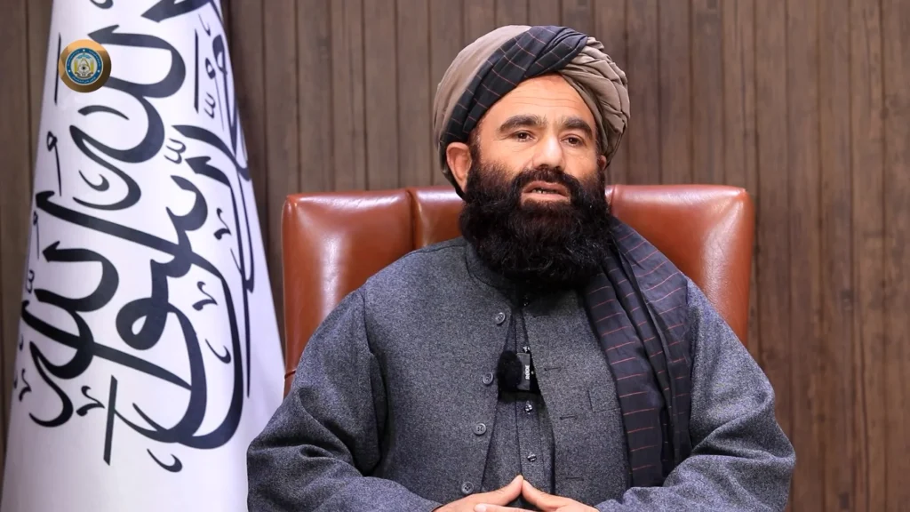 در پنج سال حاکمیت طالبان، در پی گسترش مقاومت ناشی از سرکوب زنان و اقلیت‌ها، واکنش مقام‌های طالبان بار دیگر همان رویکرد قدیمی بوده است: مقصر جلوه دادن پاکستان