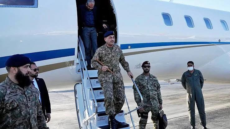 بر اساس اعلام وزارت امور خارجه ایران، فیلد مارشال عاصم منیر فردا به تهران سفر خواهد کرد؛ هدف از این سفر، تقویت روابط ایران و پاکستان و کمک به تأمین صلح و ثبات در منطقه عنوان شده است