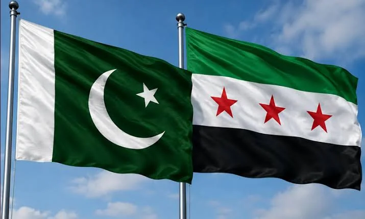 پاکستان از تصمیم ایالات متحده برای لغو تحریم‌ها علیه سوریه استقبال کرد و بر حمایت خود از حاکمیت ملی و تمامیت ارضی سوریه تأکید دوباره کرد
