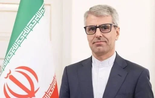 ایران اعلام کرده است که فی‌الحال هیچ‌گونه گفت‌وگویی با امریکا در جریان نیست. تهران همچنین گفته است که مذاکرات با عمان درباره موضوع تنگه هرمز ادامه دارد و پاکستان و قطر نیز نقش میانجی‌گری را ایفا می‌کنند
