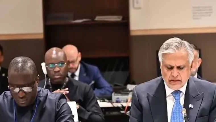 اسحاق دار در نشست کمیتهٔ فلسطین سازمان همکاری اسلامی با محکوم کردن نقض‌کاری‌های اسرائیل، بر واگذاری مدیریت غزه به رهبری فلسطینی و تشکیل کشور مستقل فلسطین تأکید کرد