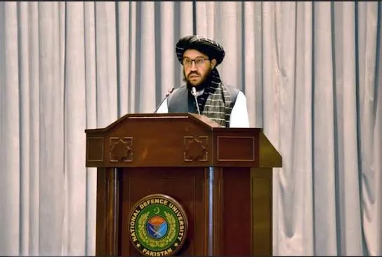 سخنرانی سفیر افغانستان، سردار احمد شکیب، در کورس جنگ دانشگاه دفاع ملی پاکستان؛ گفت‌وگو درباره روابط پاکستان و افغانستان و وضعیت منطقه‌ای