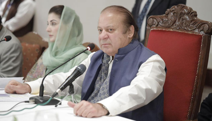نواز شریف از تصمیم حالت اضطراری در خیبر پختونخوا، وضعیت امن و امان و حکومت ۱۳ ساله پی‌تی‌آی (تحریک انصاف) انتقاد کرد