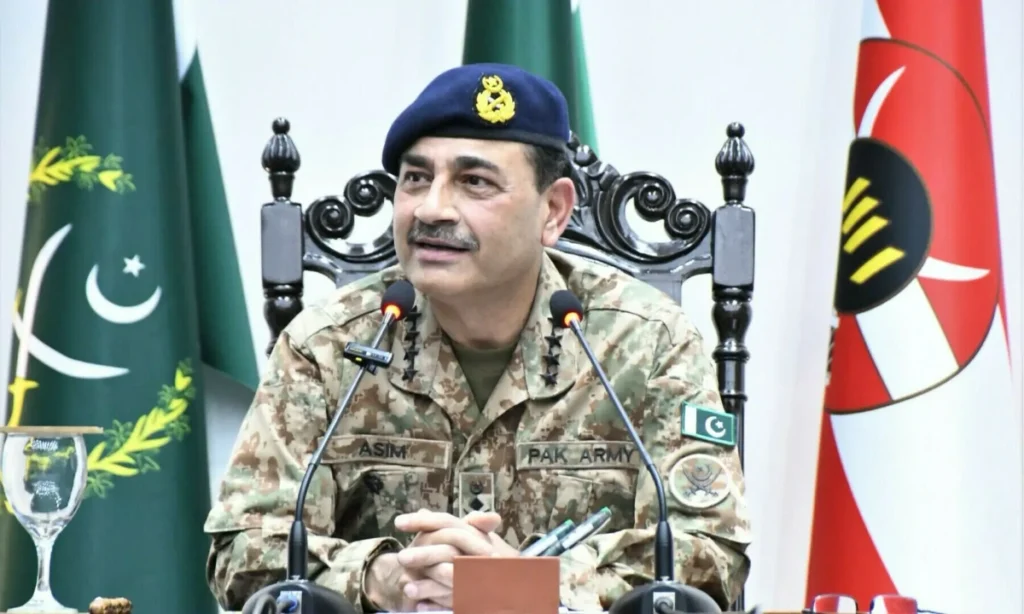 فیلد مارشل عاصم منیر امروز به ایران سفر خواهد کرد. تمام توجهات دیپلماتیک بر تنشهای ایران و آمریکا، نقش میانجیگری احتمالی پاکستان و سفر وزیر خارجه روسیه به تهران متمرکز است.