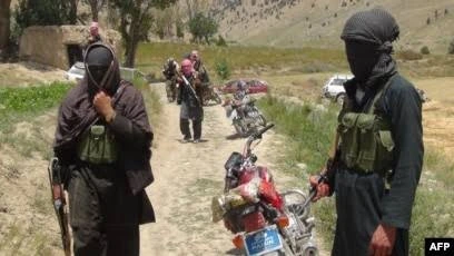 داعش خراسان نقش پاکستان در حفاظت از حرمین شریفین را هدف قرار داده است. این تبلیغات که از دانش و استدلال بی‌بهره است، معیارهای دوگانهٔ افراط‌گرایان را آشکار می‌سازد.